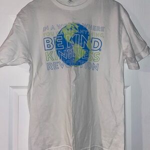 Be Kind Graphic T-Shirt